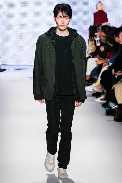 Look 12